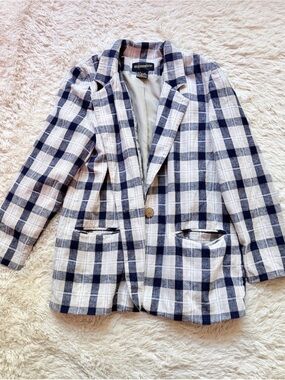 Vintage 90’s Requirements Brand Navy and White Plaid Women's Blazer